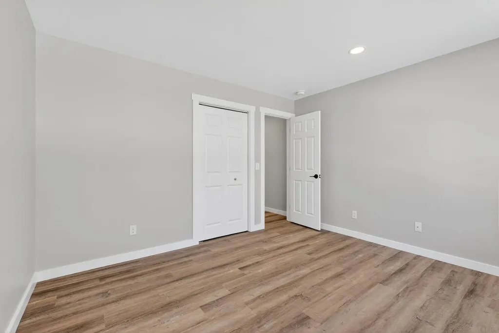 38 Oak Street Gardiner ME 04345