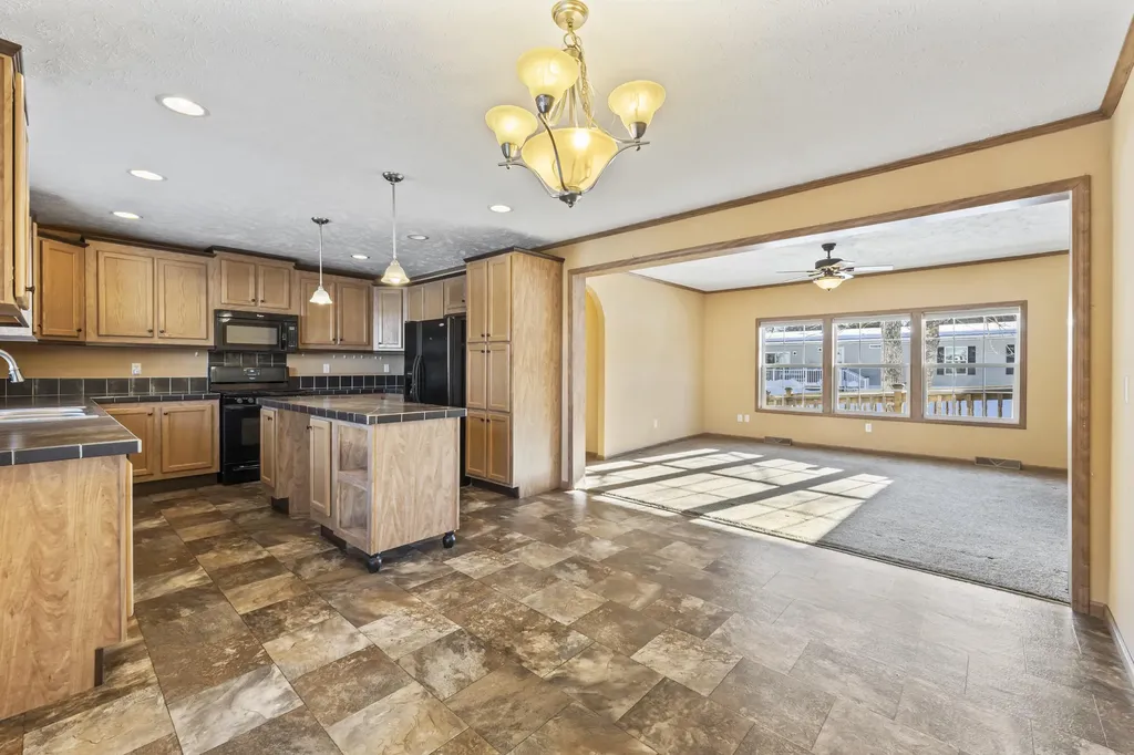 3 Haskell Circle Topsham ME 04086
