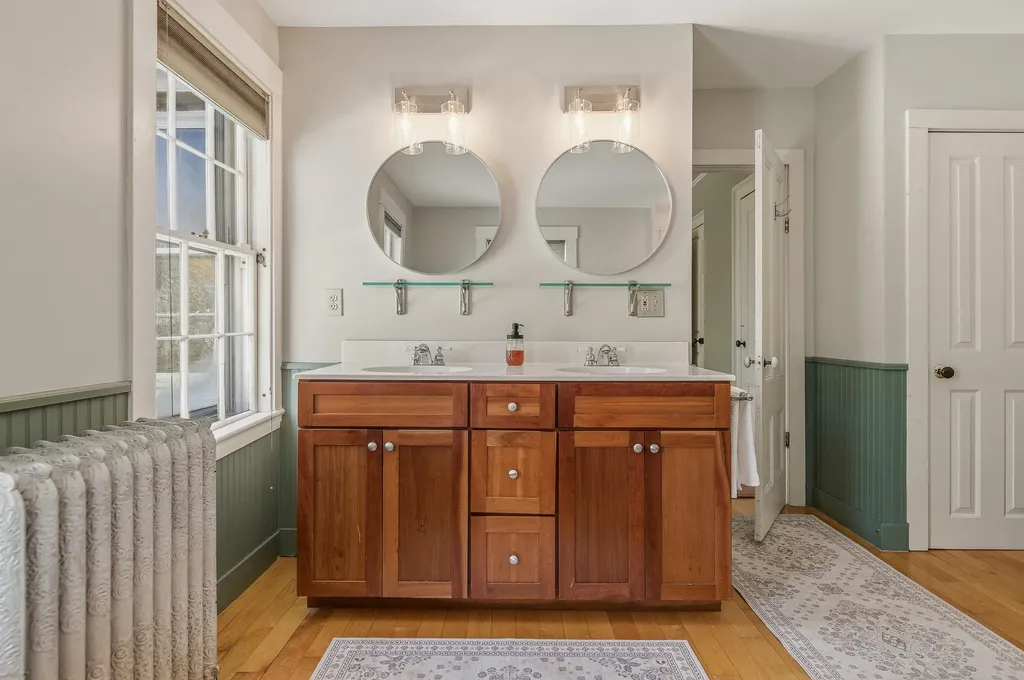 387 Danforth Street Portland ME 04102