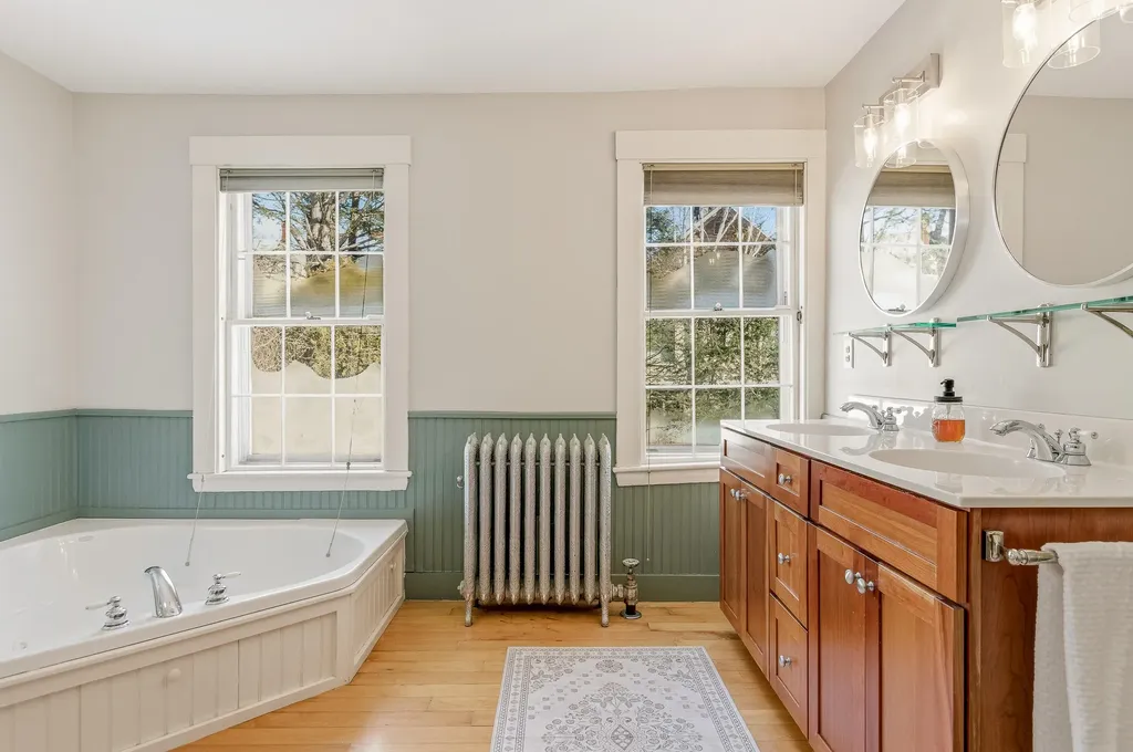 387 Danforth Street Portland ME 04102