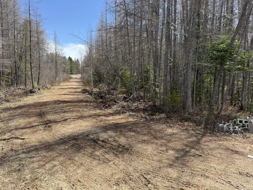M10L4-1 Yard Road Oakfield ME 04763