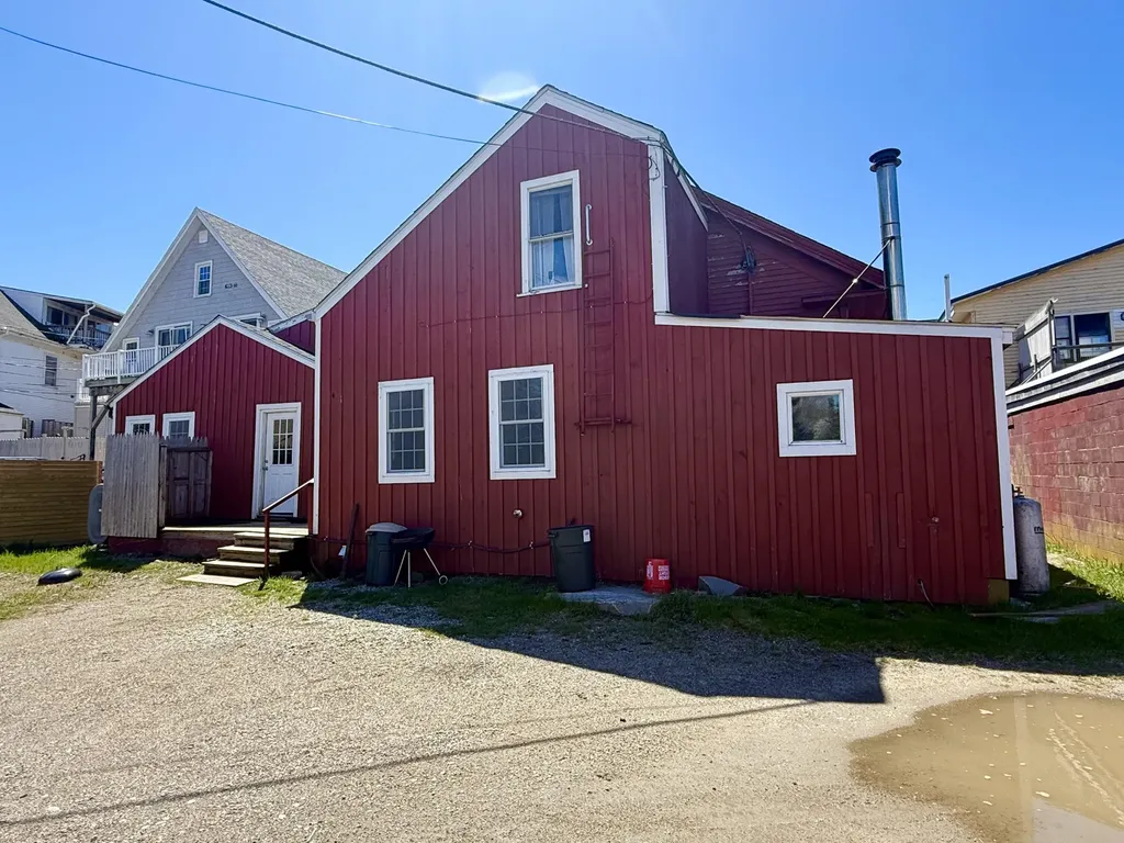 54 W Main Street Vinalhaven ME 04863