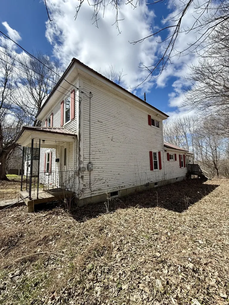 19 Fowler Street Calais ME 04619