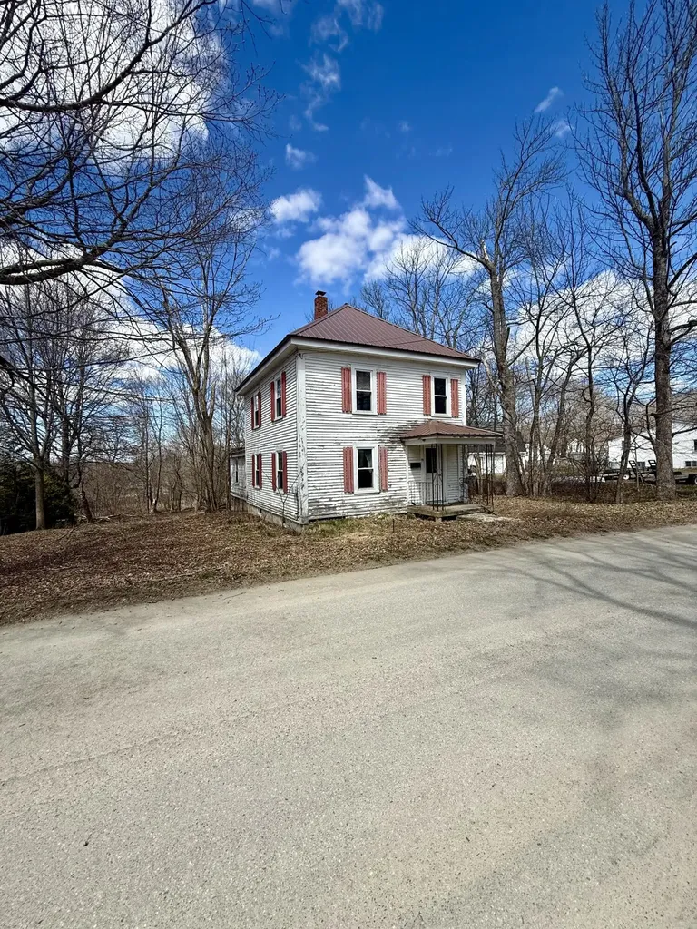 19 Fowler Street Calais ME 04619