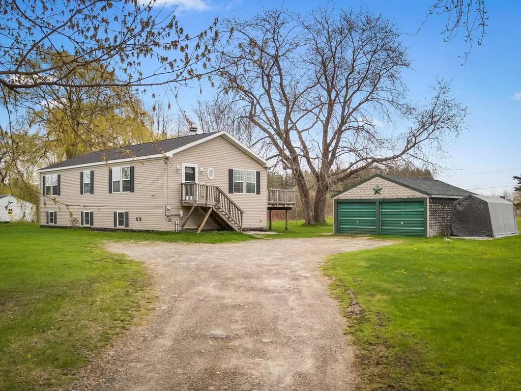 98 New County Road Rockland ME 04841