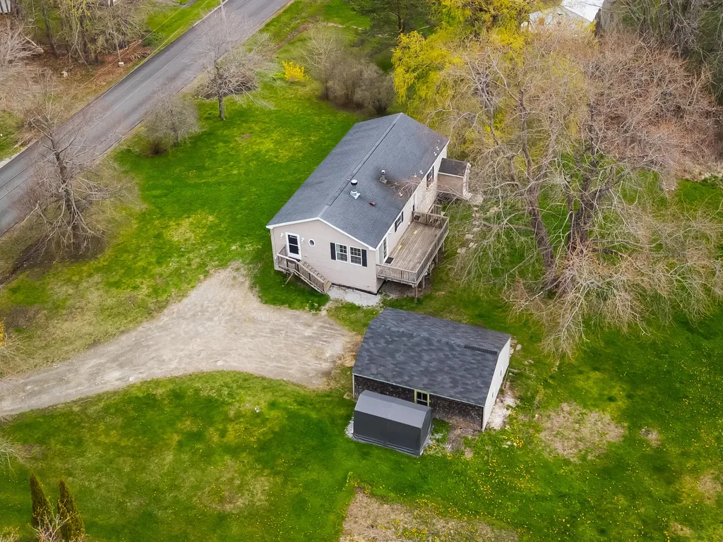 98 New County Road Rockland ME 04841
