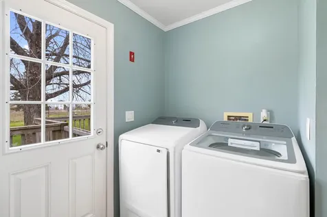98 New County Road Rockland ME 04841