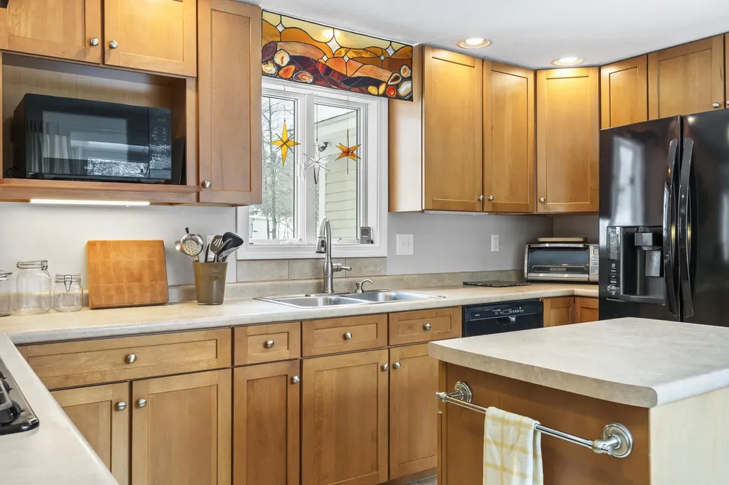 21 Windy Way Waterboro ME 04087
