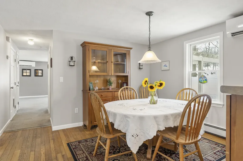 21 Windy Way Waterboro ME 04087