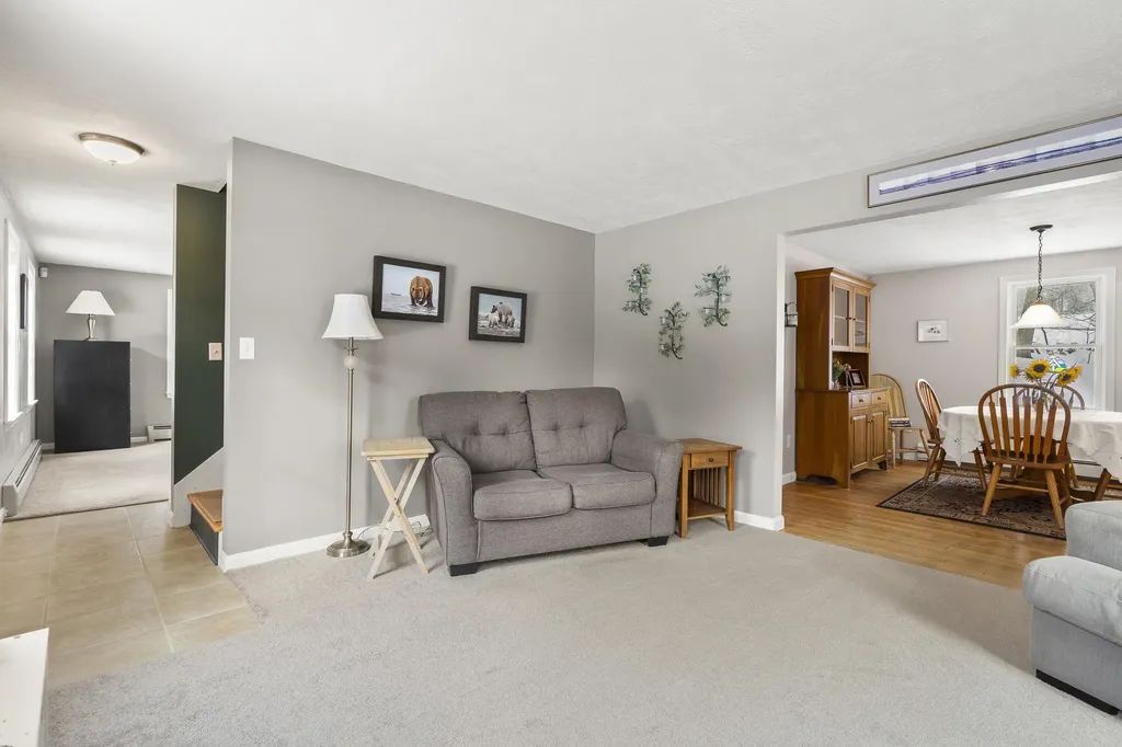 21 Windy Way Waterboro ME 04087