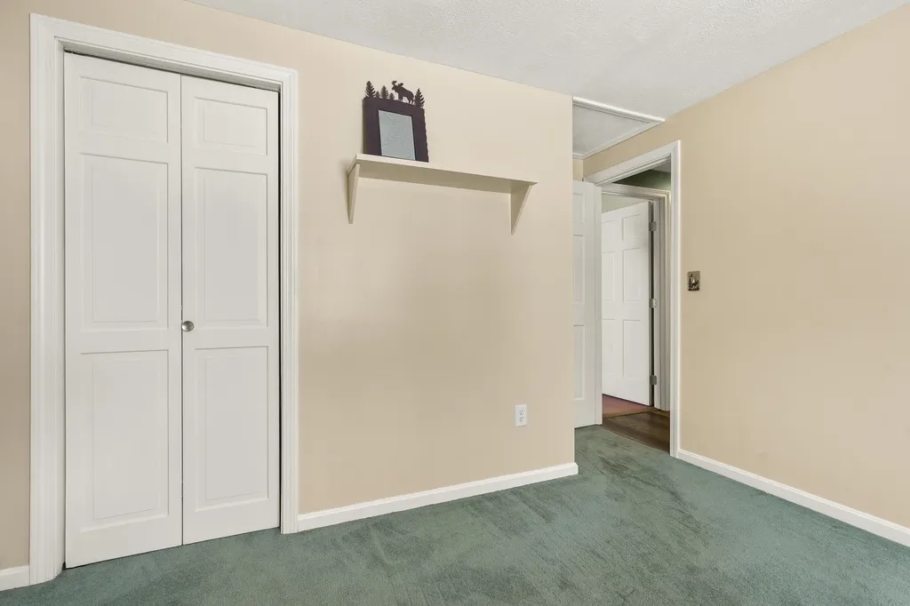 21 Windy Way Waterboro ME 04087