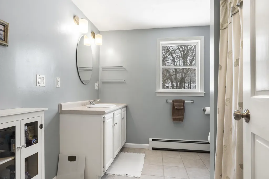 21 Windy Way Waterboro ME 04087