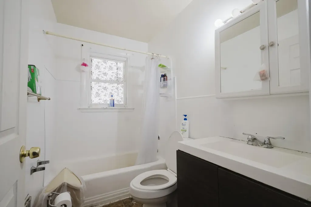 67 Maple Street Lewiston ME 04240