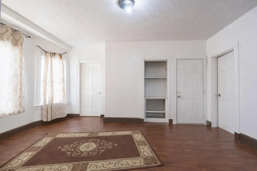 67 Maple Street Lewiston ME 04240