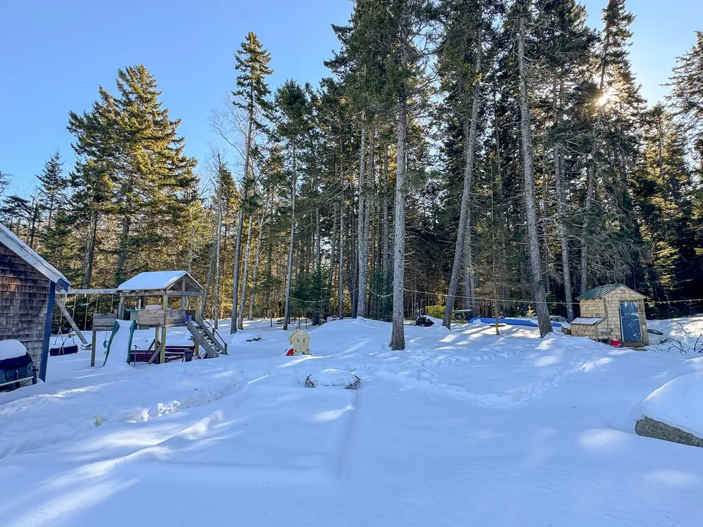 12 Fifield Point Road Stonington ME 04681