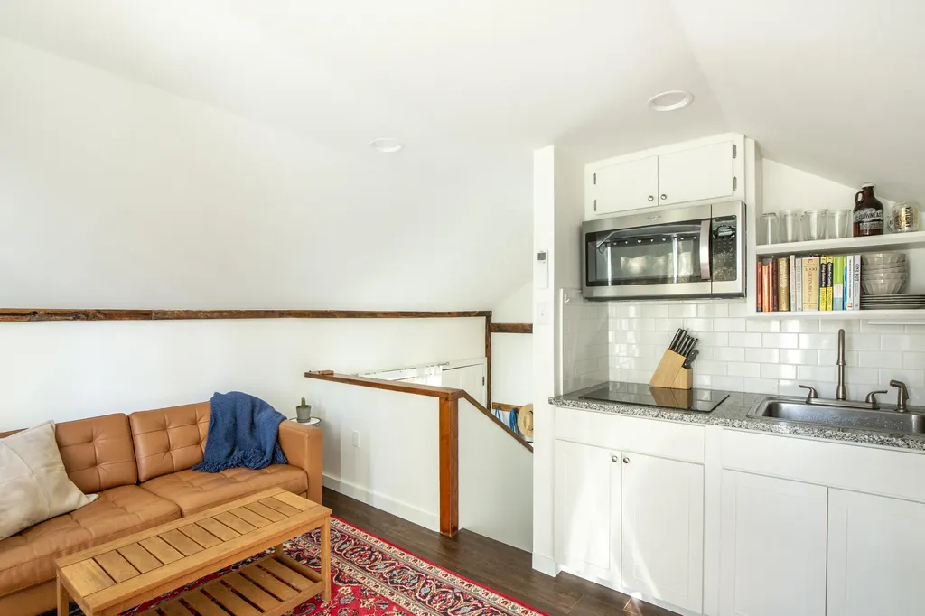 6 Summer Street Rockport ME 04856