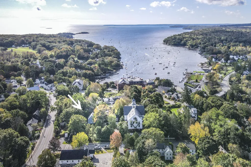 6 Summer Street Rockport ME 04856