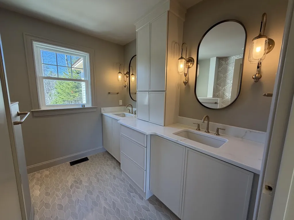 55 Forest Drive Arundel ME 04046