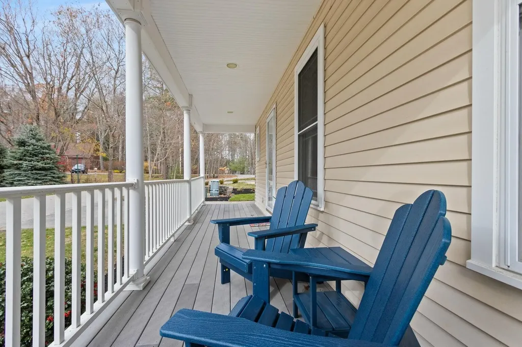 3 Izzy Lane Kittery ME 03904