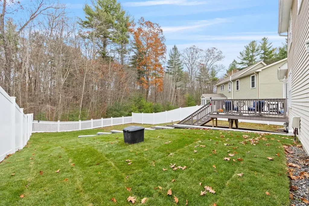 3 Izzy Lane Kittery ME 03904