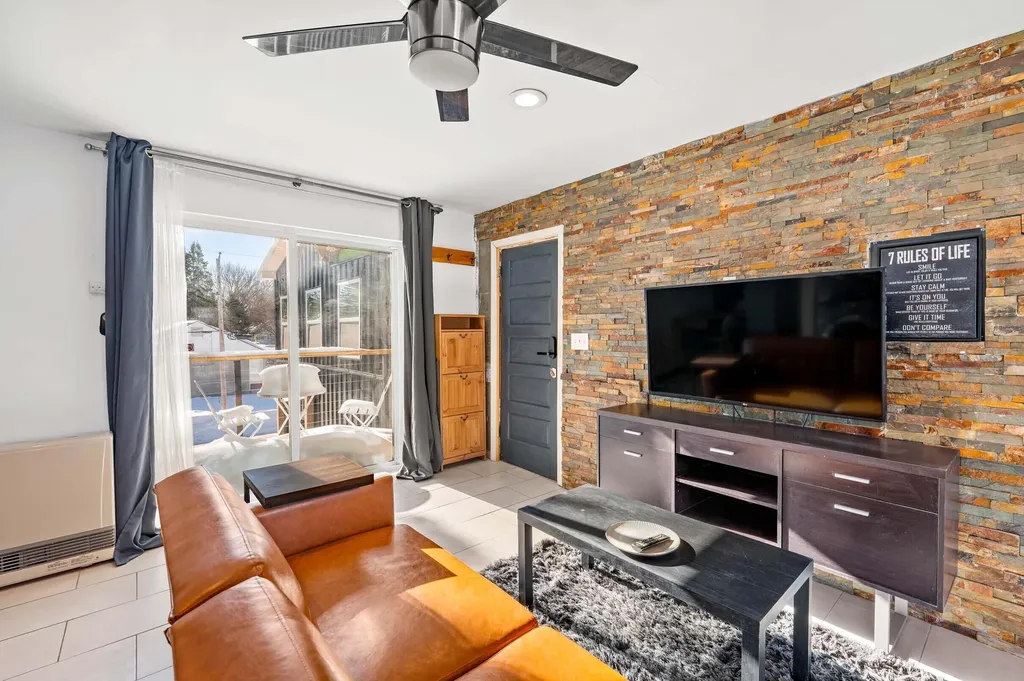 8 Thomas Street Madison ME 04950