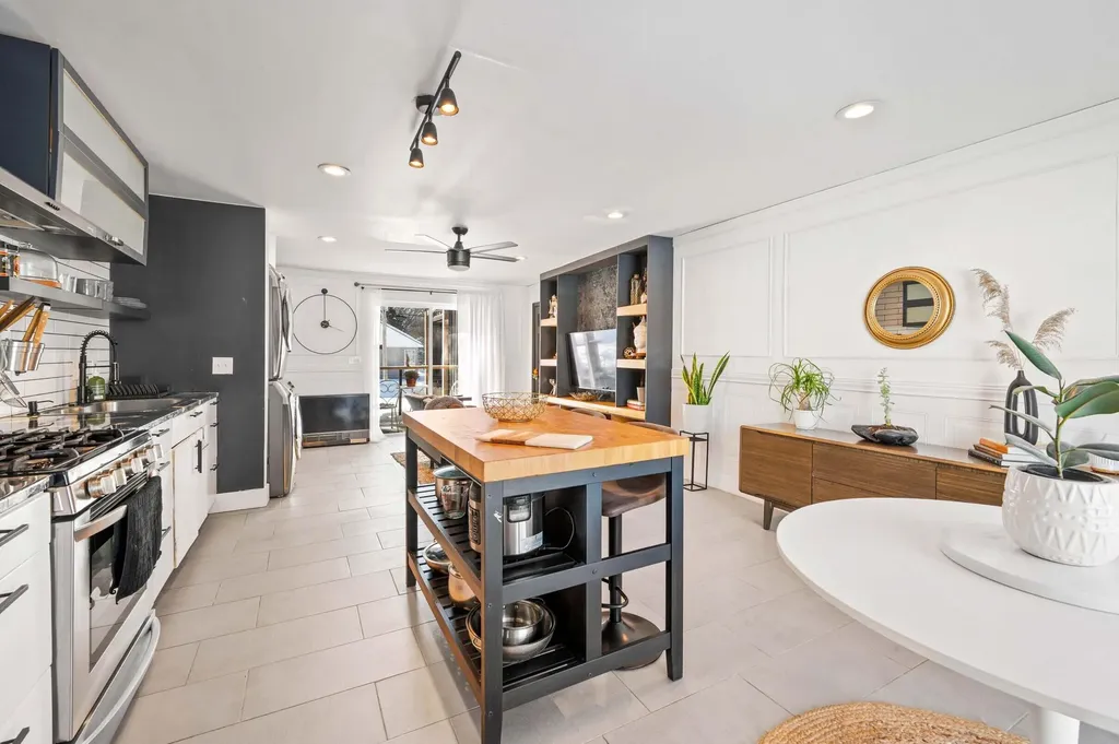 8 Thomas Street Madison ME 04950