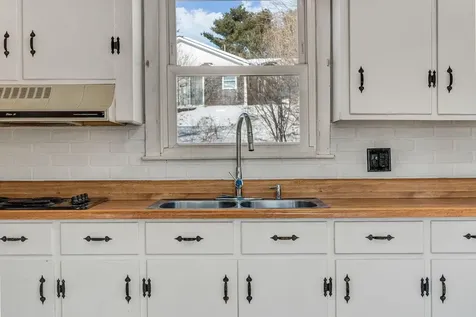 352 Main Road Eddington ME 04428