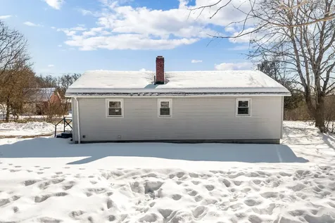 352 Main Road Eddington ME 04428