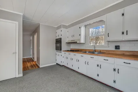 352 Main Road Eddington ME 04428