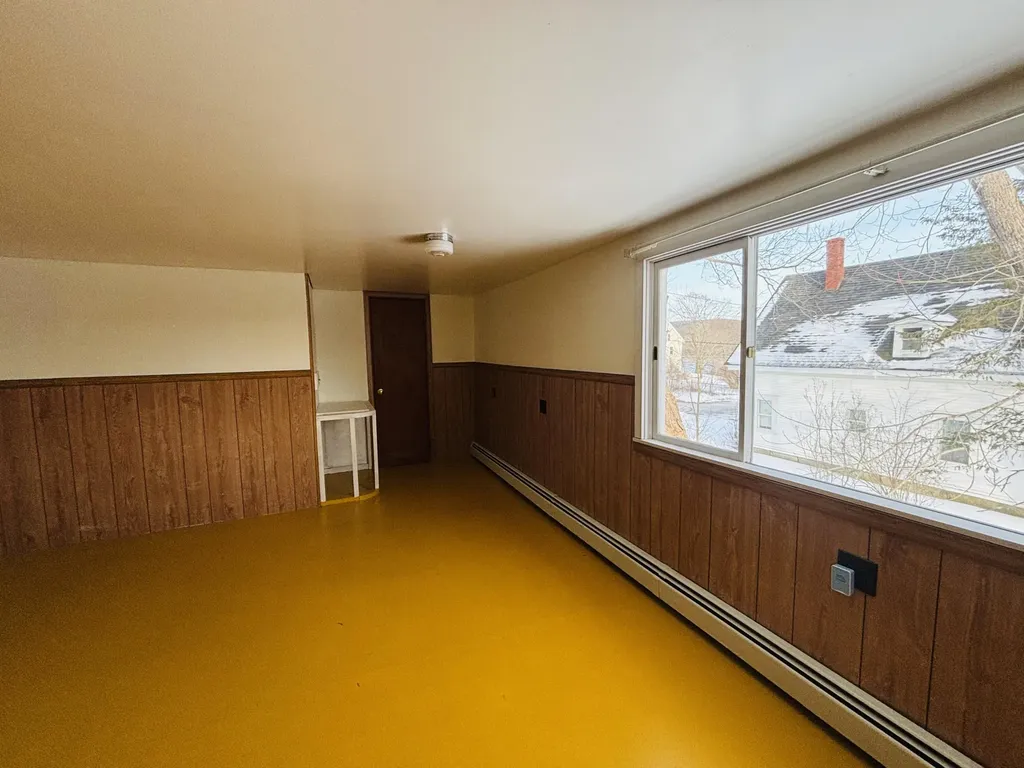 41 Dean Street Winterport ME 04496