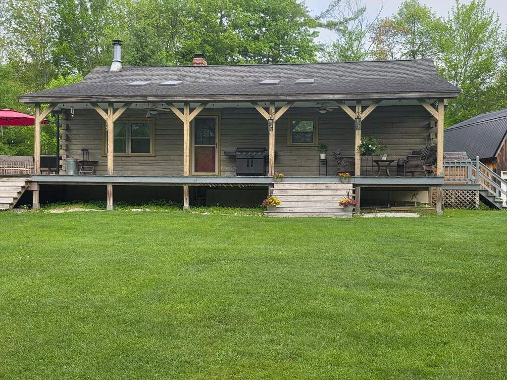 12 Irish Lane Winterport ME 04496