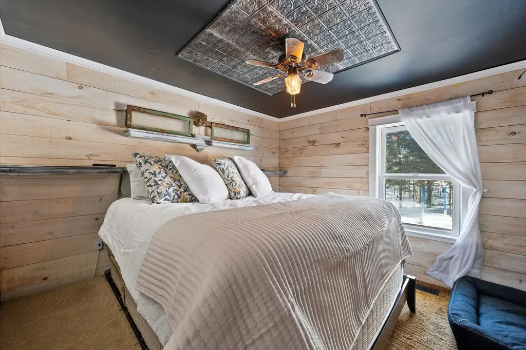 12 Irish Lane Winterport ME 04496