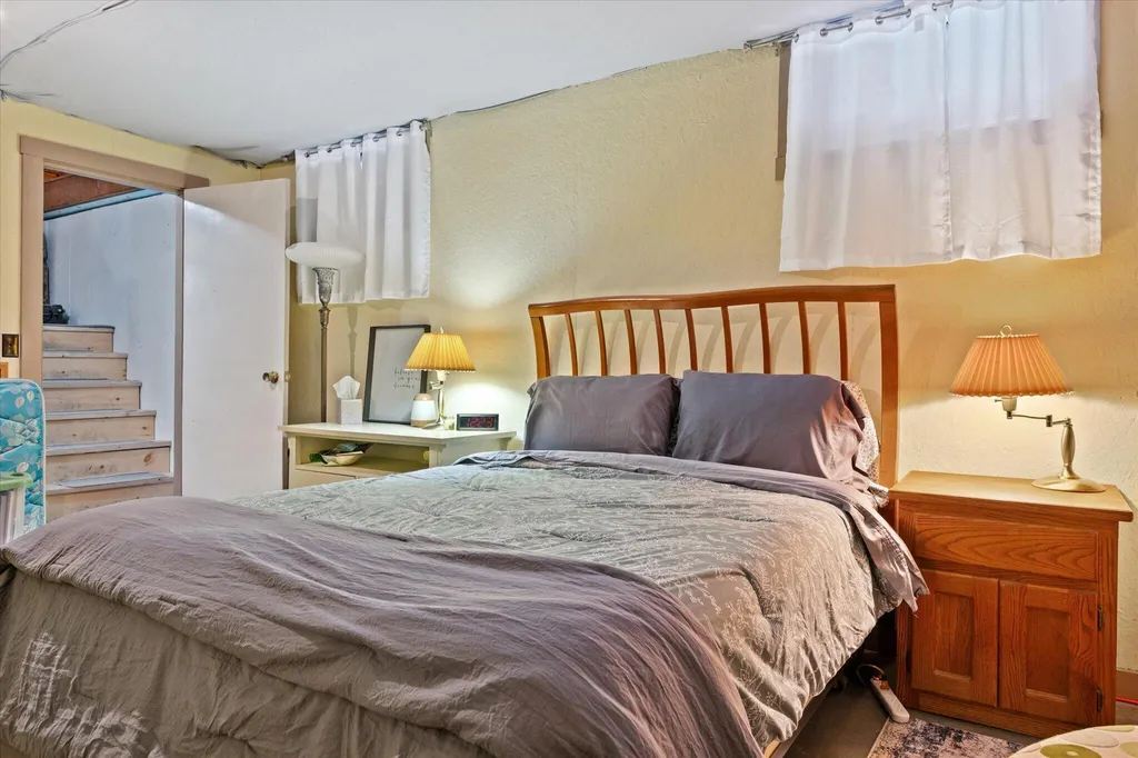 12 Irish Lane Winterport ME 04496