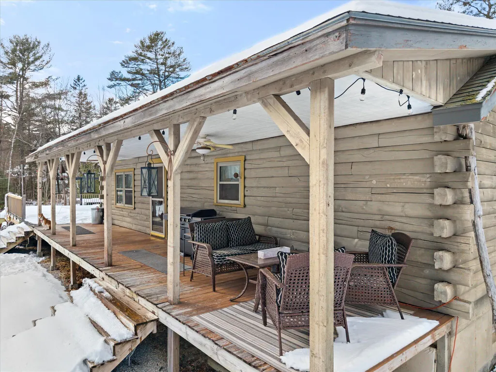 12 Irish Lane Winterport ME 04496