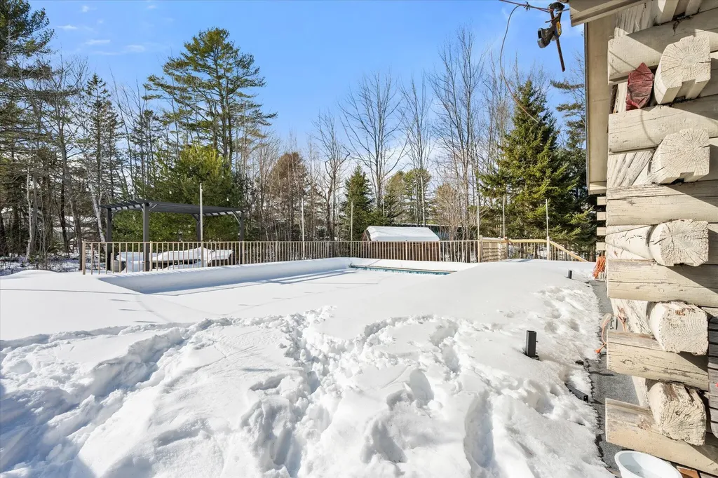 12 Irish Lane Winterport ME 04496