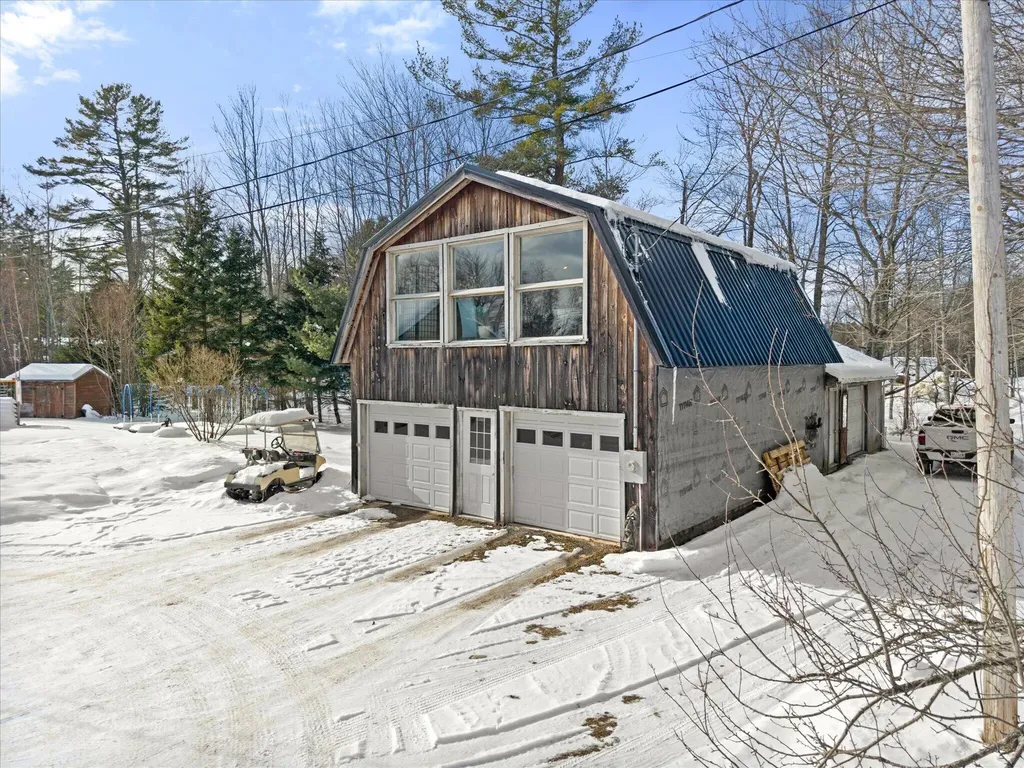 12 Irish Lane Winterport ME 04496