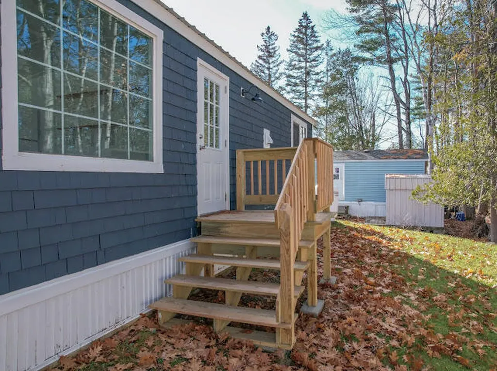 9 Sylvan Terrace Holden ME 04429
