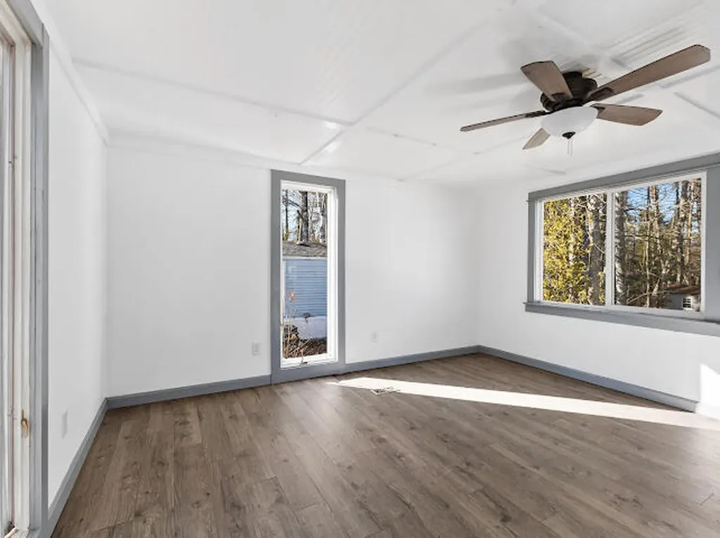 9 Sylvan Terrace Holden ME 04429