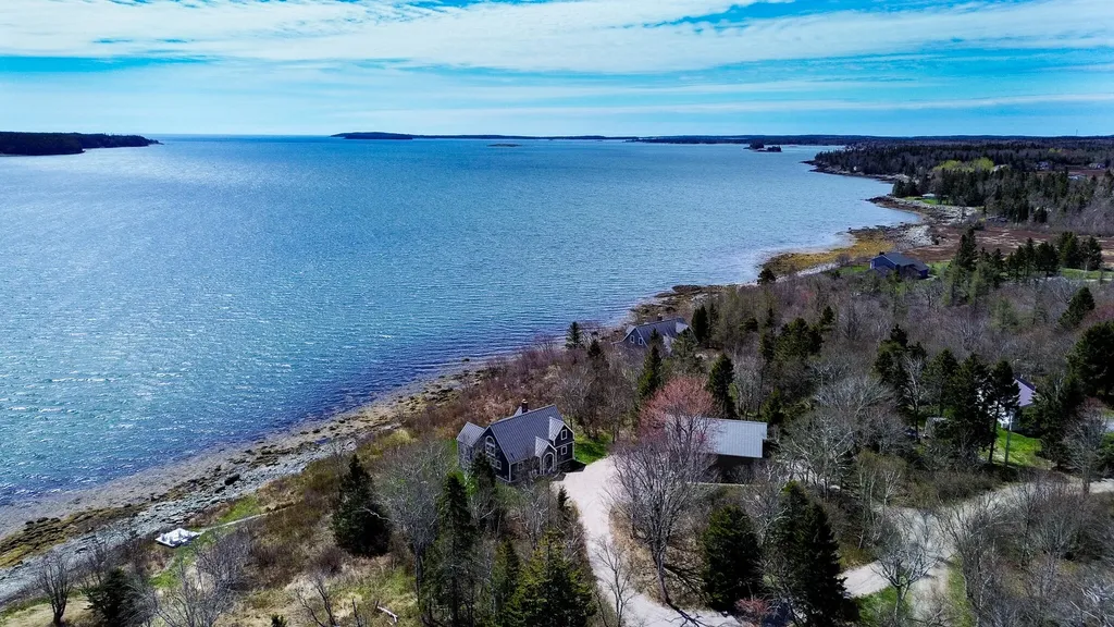 19 Seahaven Road Jonesport ME 04649