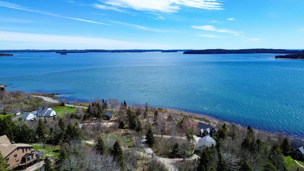 19 Seahaven Road Jonesport ME 04649