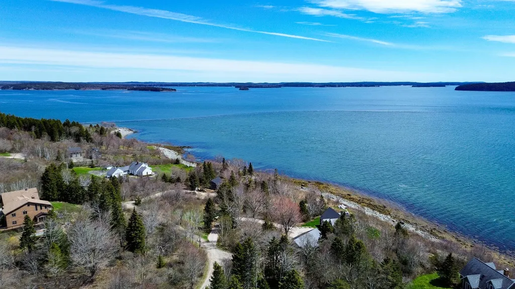19 Seahaven Road Jonesport ME 04649