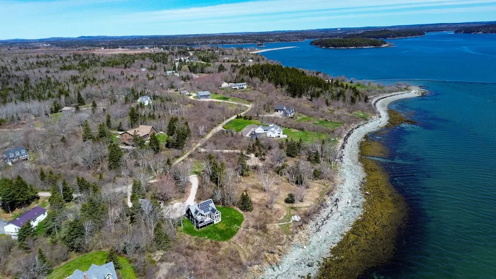 19 Seahaven Road Jonesport ME 04649