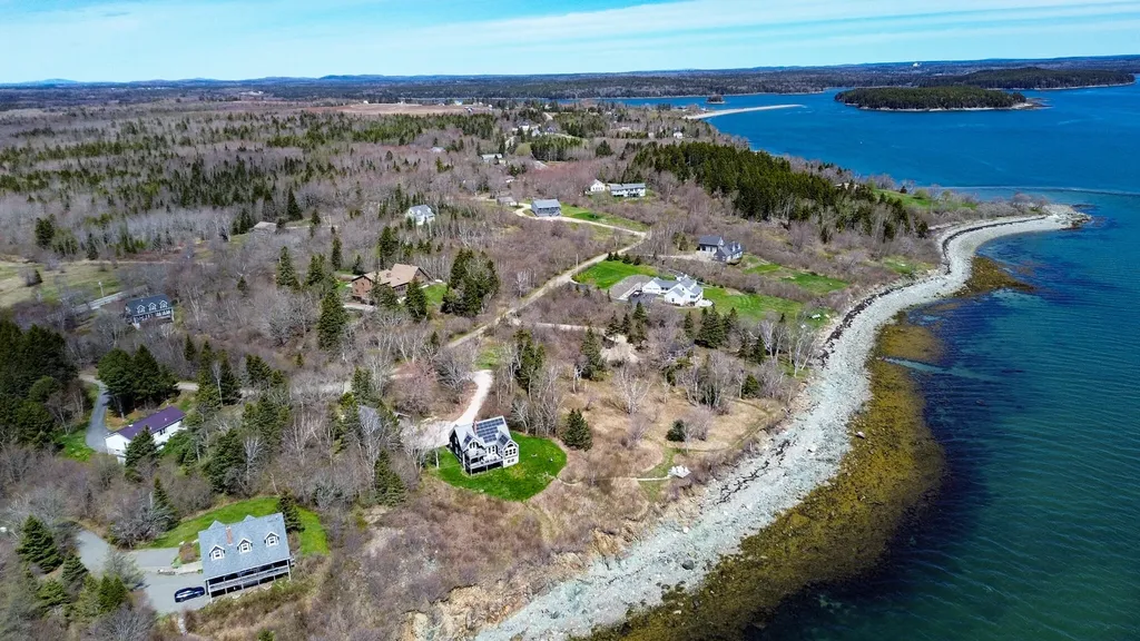 19 Seahaven Road Jonesport ME 04649
