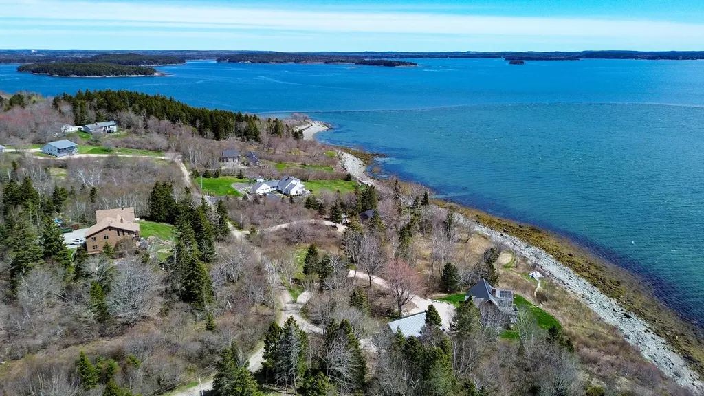 19 Seahaven Road Jonesport ME 04649