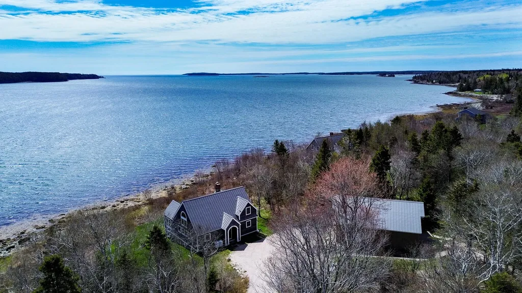 19 Seahaven Road Jonesport ME 04649
