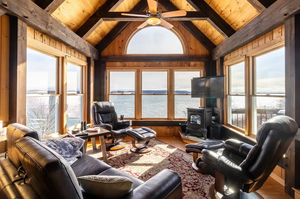 19 Seahaven Road Jonesport ME 04649