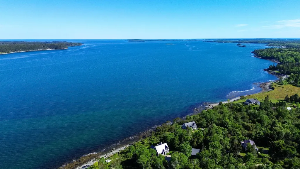 19 Seahaven Road Jonesport ME 04649