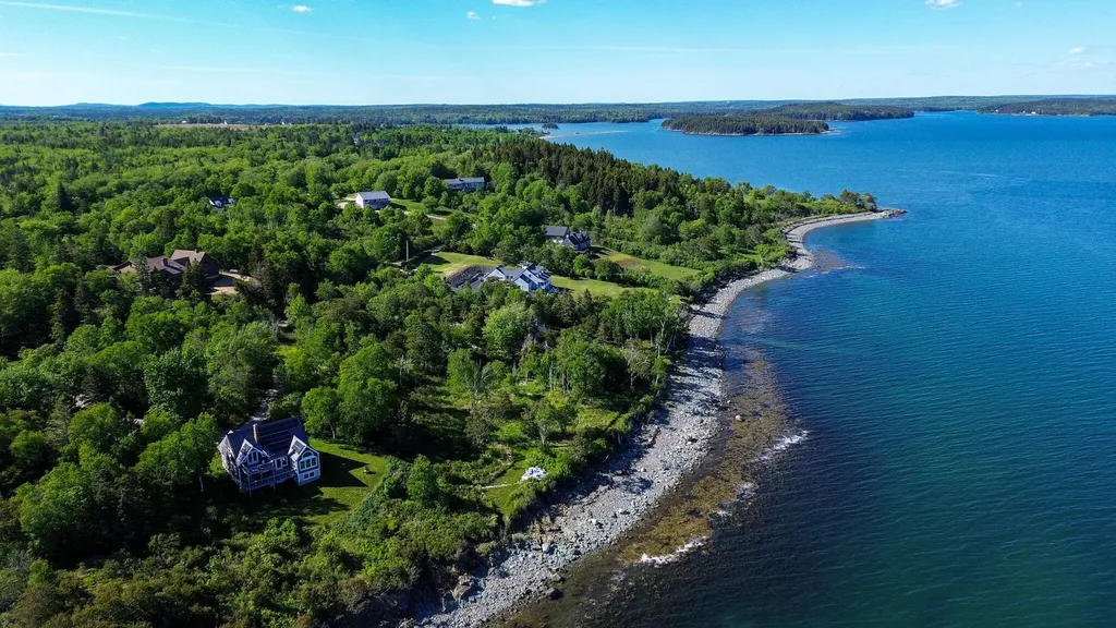 19 Seahaven Road Jonesport ME 04649