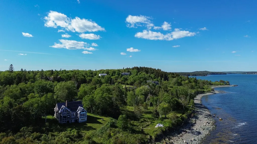 19 Seahaven Road Jonesport ME 04649