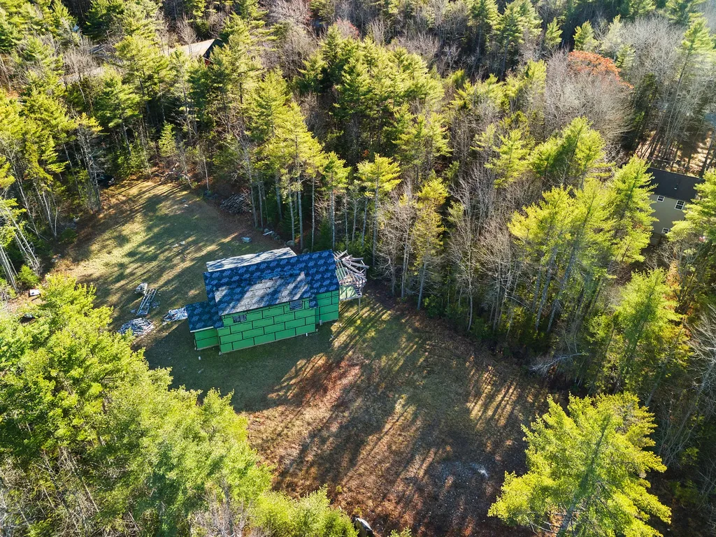 16 Crowley Road Lincolnville ME 04849